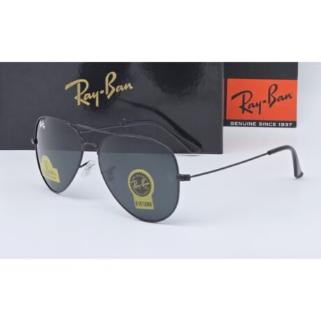 Ray-Ban Aviator Style Sunglasses (Light Black)