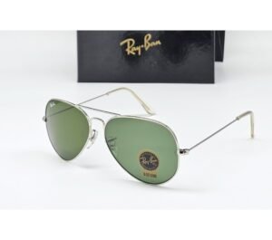 Ray-Ban Aviator Style Sunglasses (Light Green)