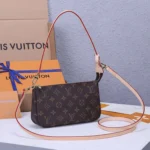 LV Pochette Accessoires - Image 4