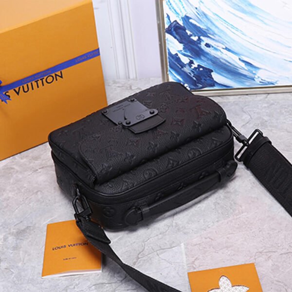LV S LOCK MESSENGER - Image 7