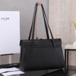 Medium SOFT 16 bag in soft grained cowhide - Image 5