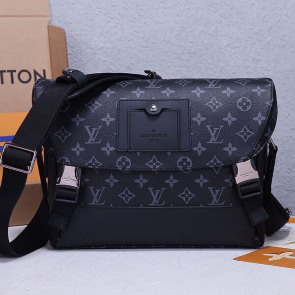 LV Messenger PM Voyager Bag - Image 3
