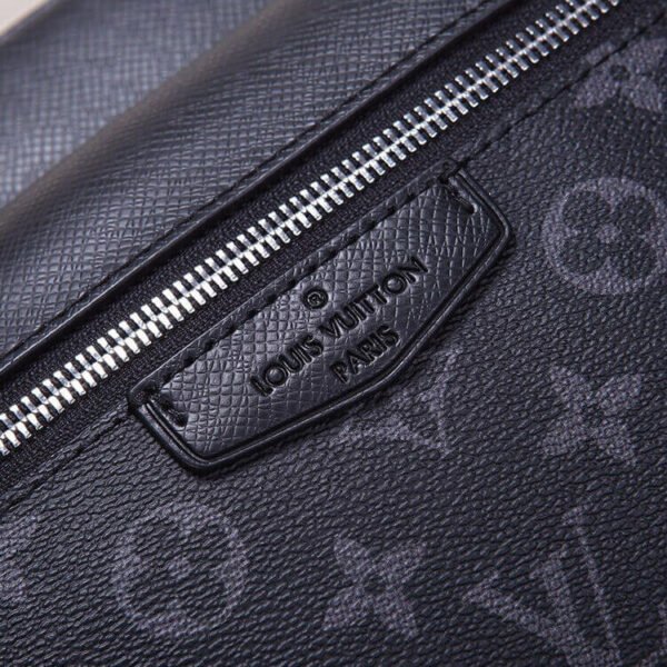 LV Outdoor Messenger - Image 5