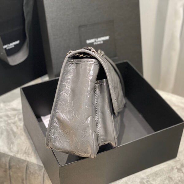 SAINT LAURENT NIKI MEDIUM IN CRINKLED VINTAGE LEATHER - Image 5