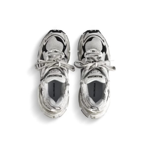 RUNNER - Image 5
