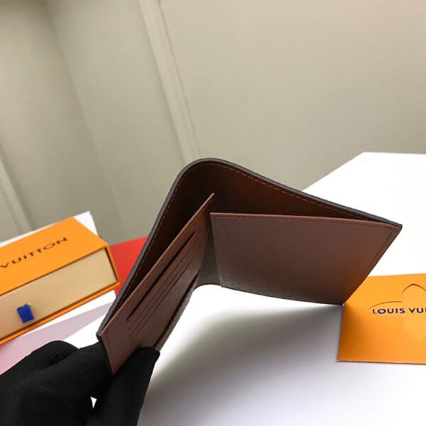 LV PASSPORT COVER - Image 7