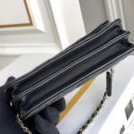 Chanel MINI WALLET ON CHAIN - Image 9