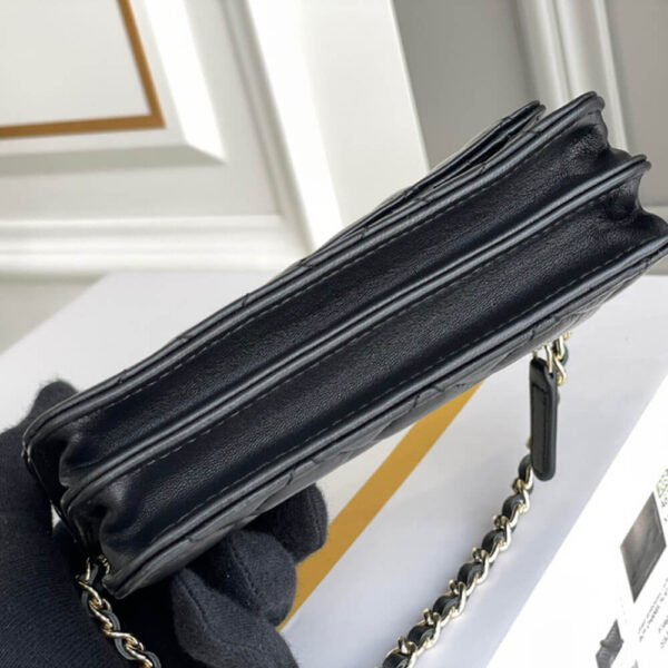 Chanel MINI WALLET ON CHAIN - Image 6