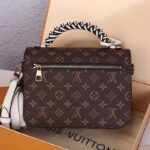 LV Pochette Metis Handbag - Image 5