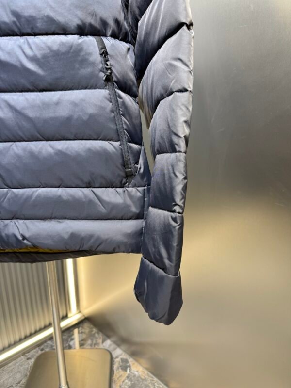 Arcteryx DownJacket - Image 5