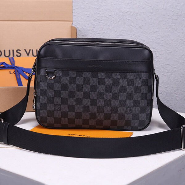 LV Trocadero Messenger Bag - Image 3