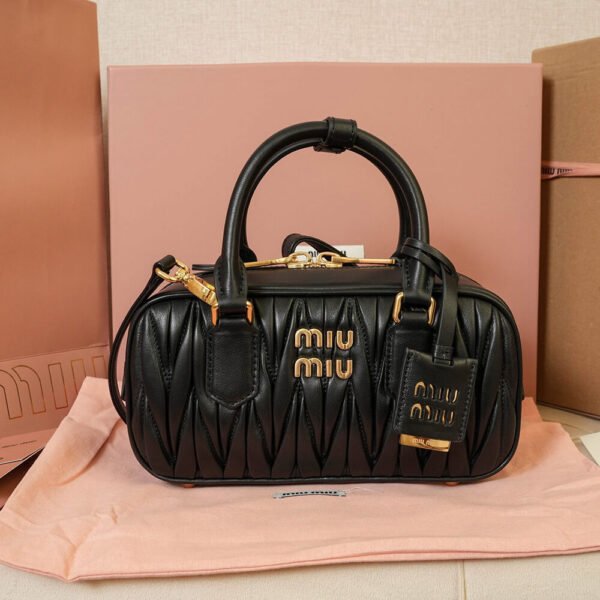 MIUMIU Medium Arcadie matelasse nappa Bag(HIGH-END GRADE) - Image 3