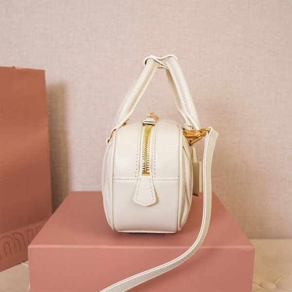 MIUMIU Medium Arcadie matelasse nappa Bag(HIGH-END GRADE) - Image 4