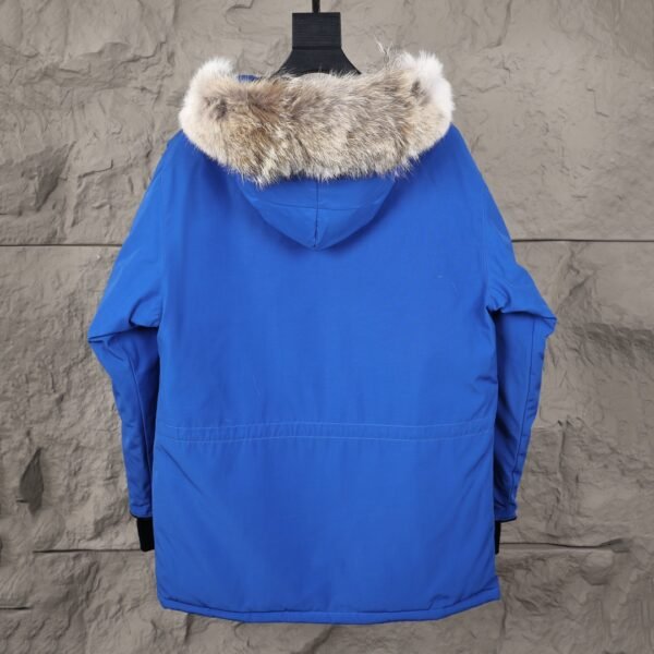 Canada Goose DownJacket - Image 3