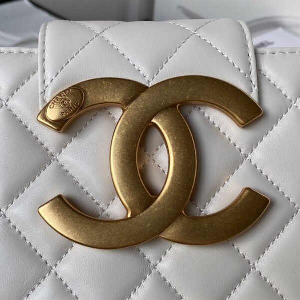 CHANEL 24C - Image 6