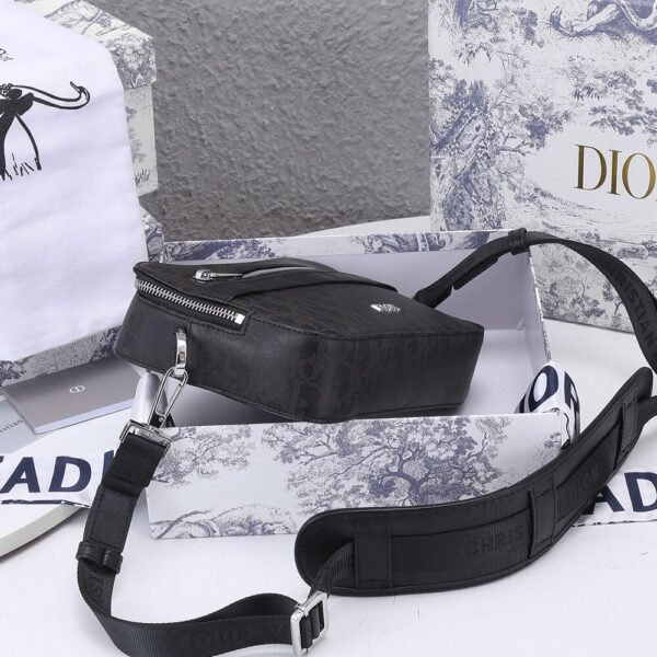 DIOR SAFARI MESSENGER BAG - Image 5