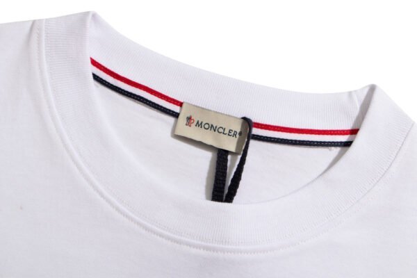 Best Moncler t-shirt - Image 6