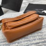 SAINT LAURENT NIKI MEDIUM IN CRINKLED VINTAGE LEATHER - Image 6