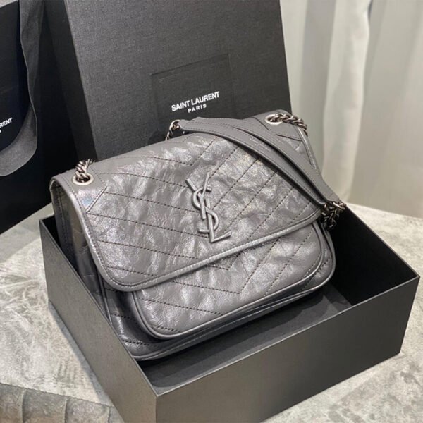 SAINT LAURENT NIKI MEDIUM IN CRINKLED VINTAGE LEATHER - Image 4