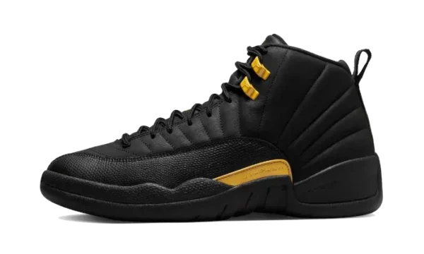 ⁦حذاء Air Jordan Retro Black Taxi⁩ - الصورة ⁦2⁩