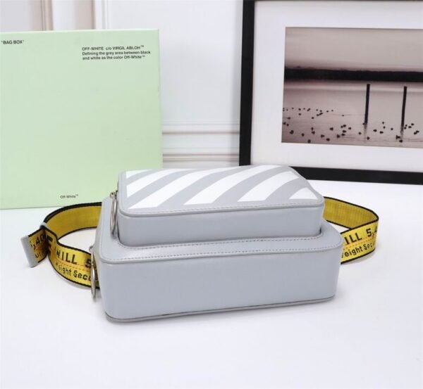 Off-White Bag - Image 3