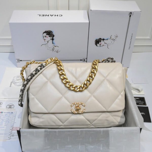 CHANEL 19 MAXI HANDBAG - Image 3