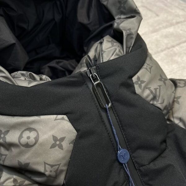 Jacket - Image 7