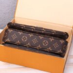 LV Pochette Metis Handbag - Image 6