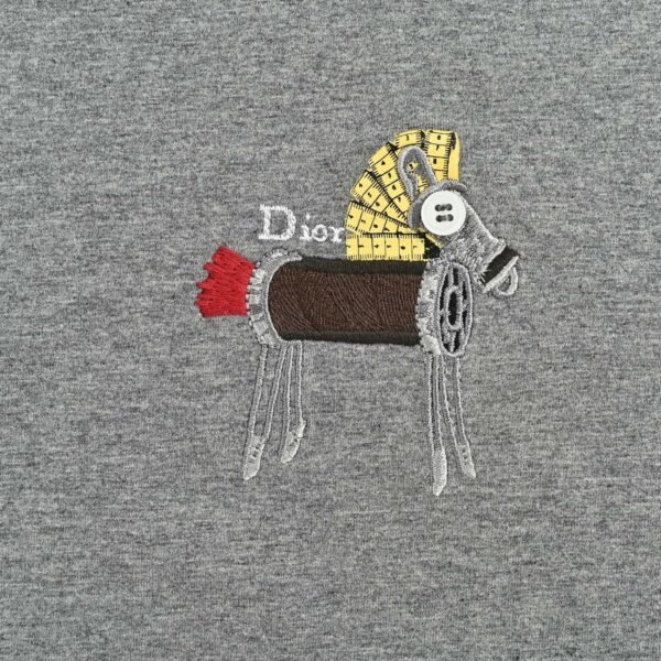 High Quality Dior T-shirt - Image 7