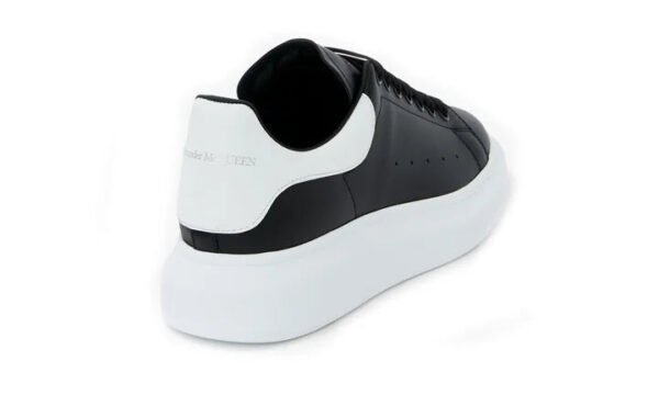 OVERSIZED WHITE BLACK - Image 3