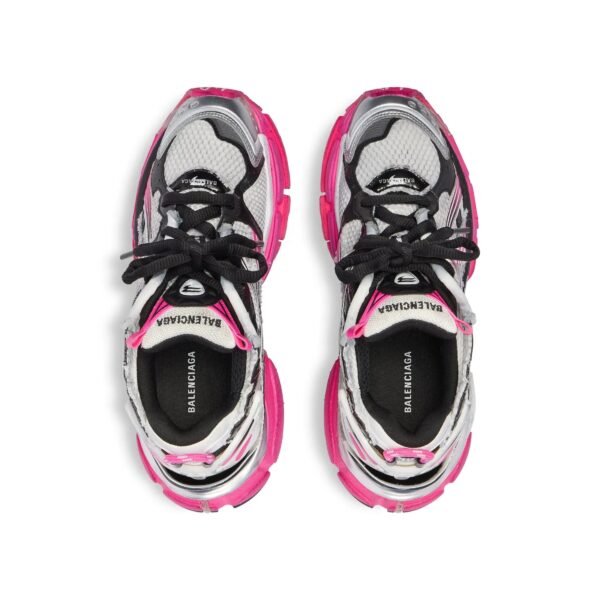 RUNNER - Image 5