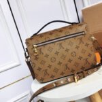 Louis Vuitton POCHETTE METIS - Image 8