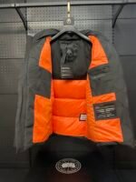 Canada Goose DownJacket - Image 8