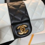 CHANEL MINI FLAP BAG - Image 10