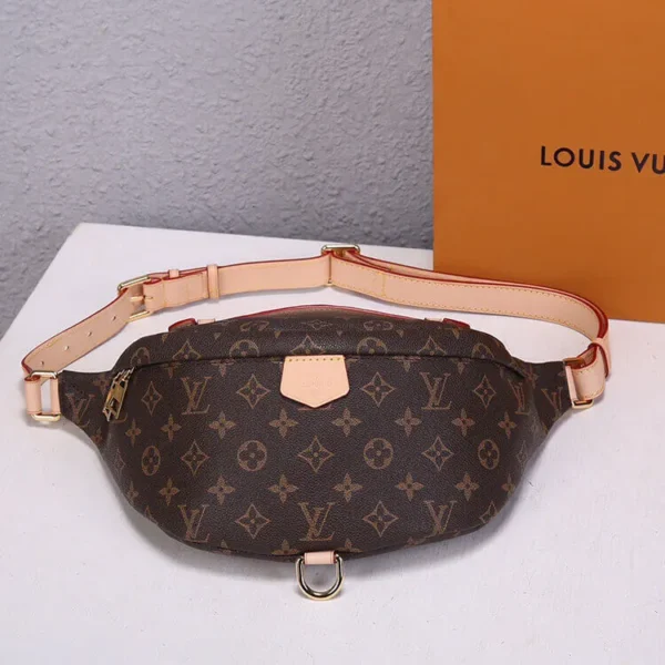 LV Bumbag - Image 3