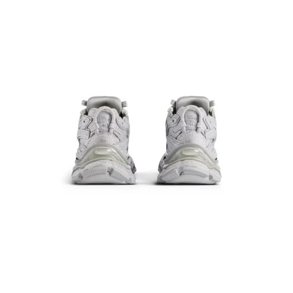 RUNNER - Image 7