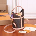 LV Duffle Bag - Image 4
