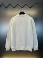 New Metal Triangle Crossbody Bag Crewneck Sweatshirt – Comfortable & Stylish - Image 4