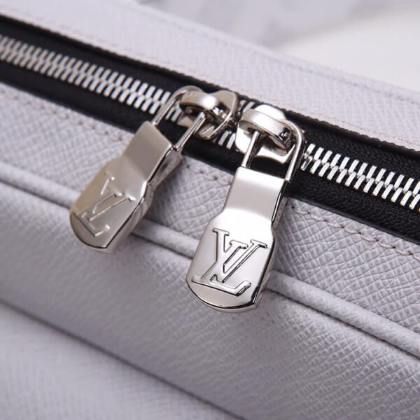 LV Outdoor Messenger - Image 7