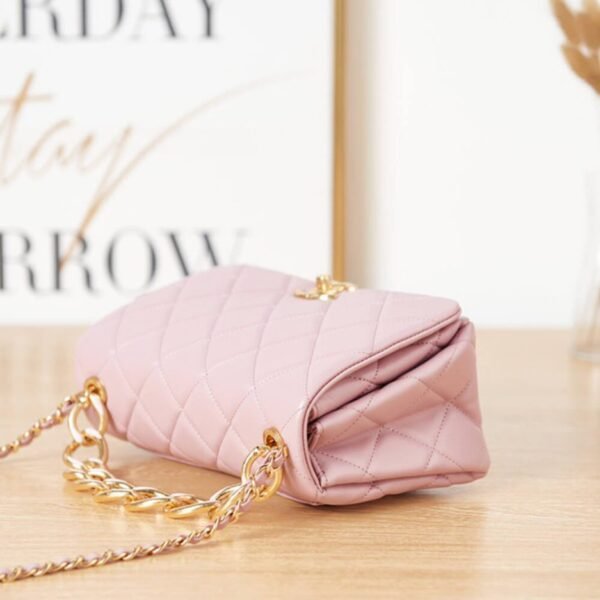 CHANEL FLAP - Image 6