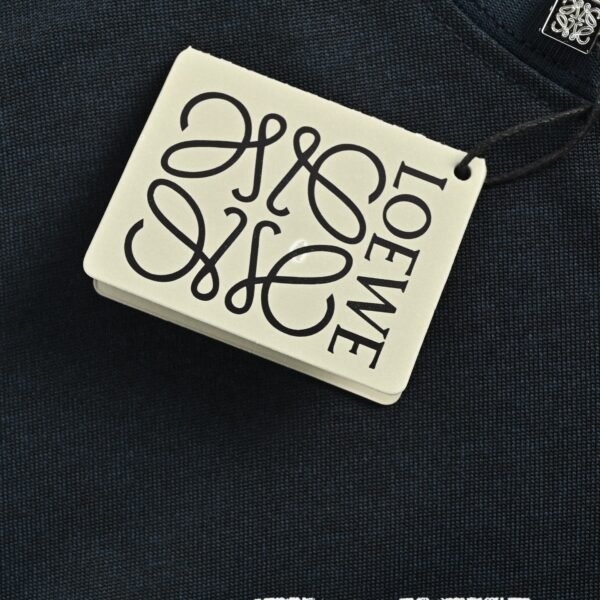 Loewee t-shirt - Image 5