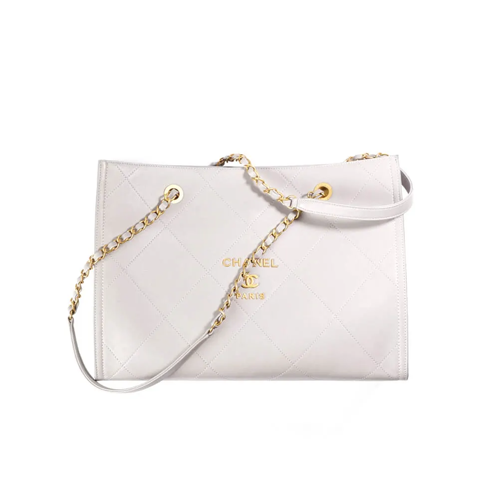 3227e15ce4453c428ea5a10be0b4b8fa.webp CHANEL SMALL SHOPPING BAG - Image 1