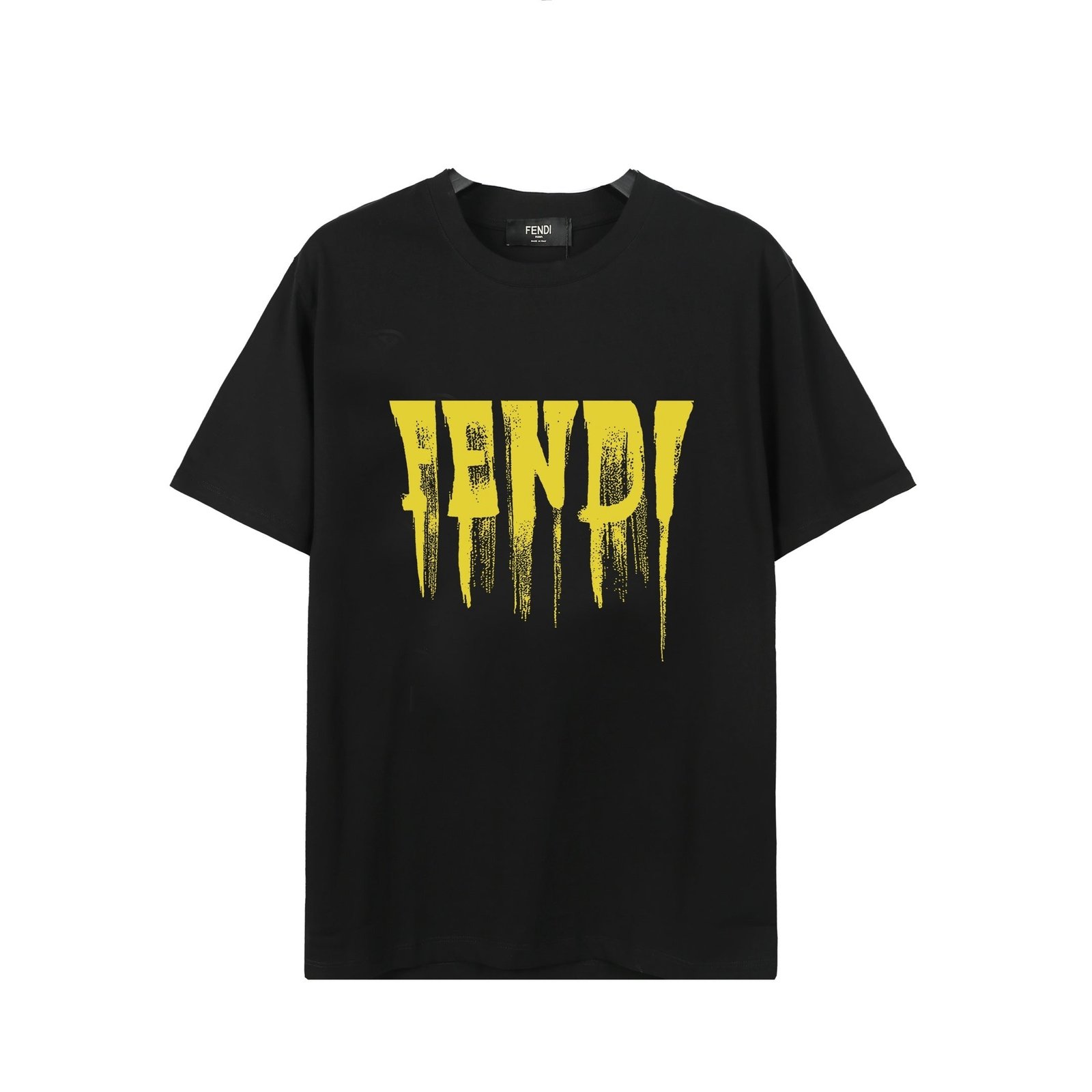 322fda688106b34cd9f06f099bb7046f.jpeg Top rated Fendi t-shirt - Image 1