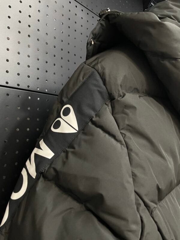 Canada Goose DownJacket - Image 6