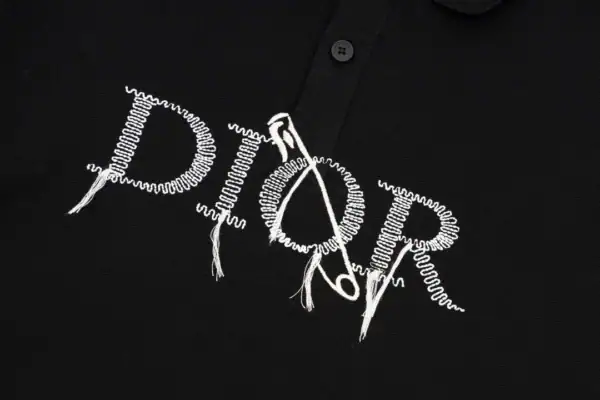 High Quality Dior T-shirt - Image 5