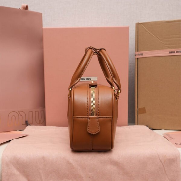 MIUMIU Medium Arcadie Leather Bag(HIGH-END GRADE) - Image 4