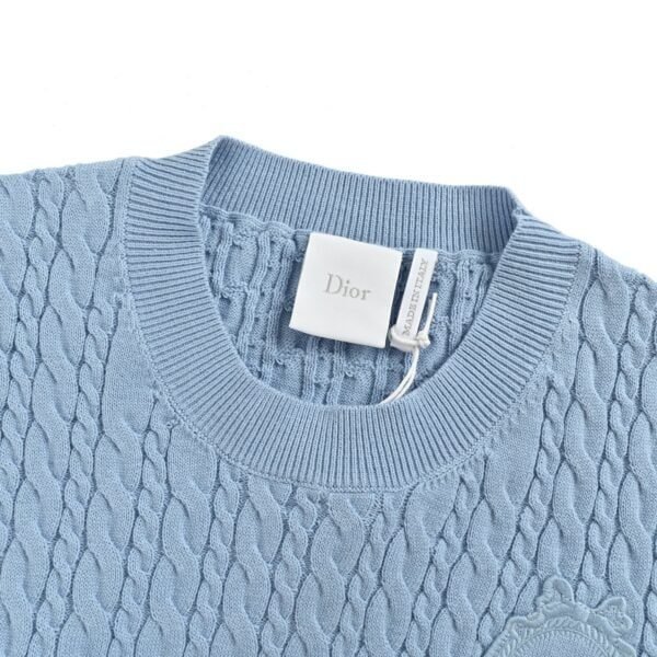 High Quality Dior T-shirt - Image 5