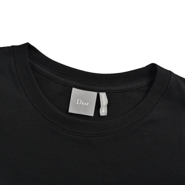 High Quality Dior T-shirt - Image 7