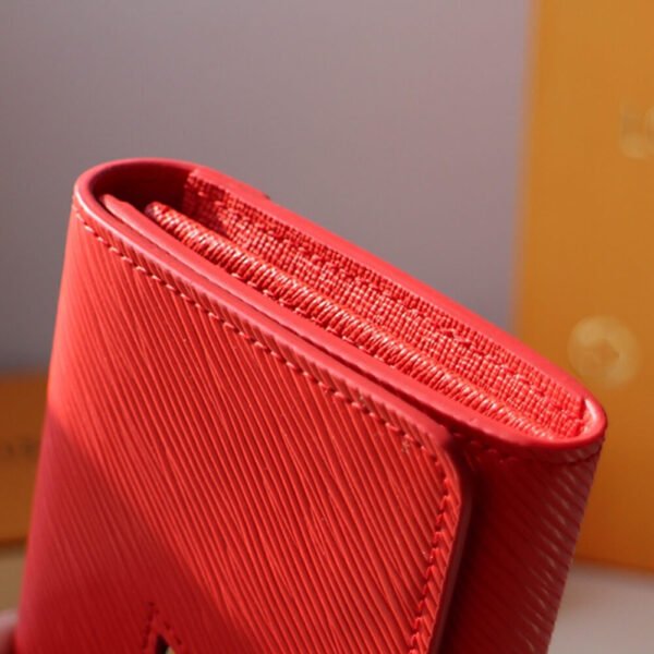 Louis Vuitton TWIST WALLET - Image 7