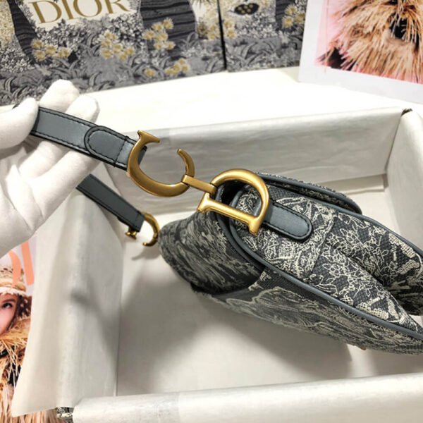 Dior SADDLE BAG - Image 4